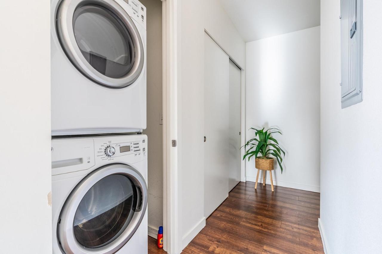 Close Downtown Modern Apartment - Pet Friendly, Wifi, Rooftop Views سياتل المظهر الخارجي الصورة