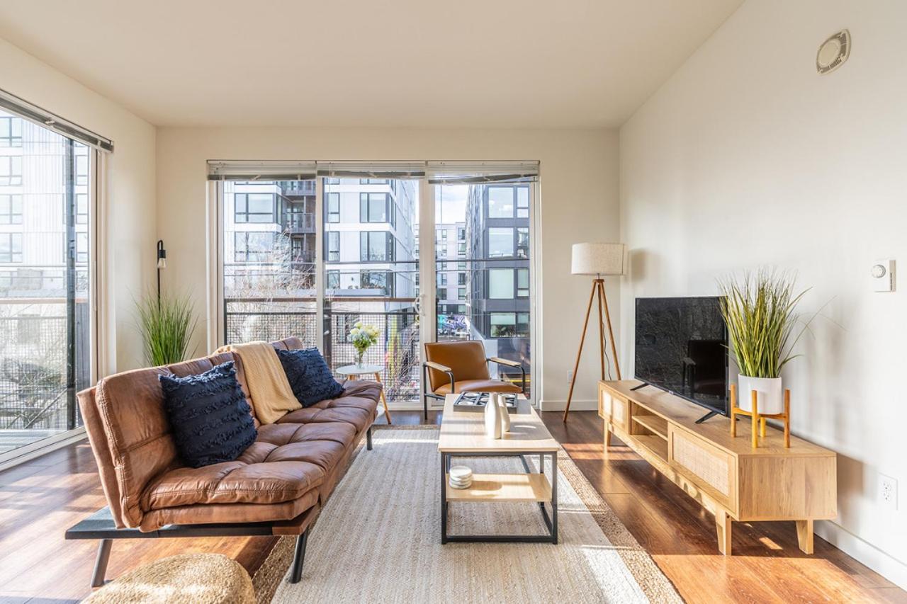 Close Downtown Modern Apartment - Pet Friendly, Wifi, Rooftop Views سياتل المظهر الخارجي الصورة